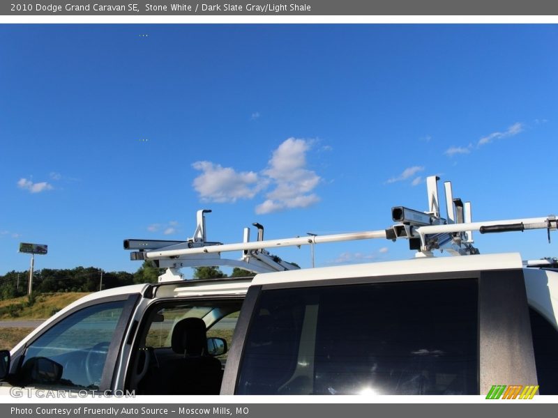 Stone White / Dark Slate Gray/Light Shale 2010 Dodge Grand Caravan SE