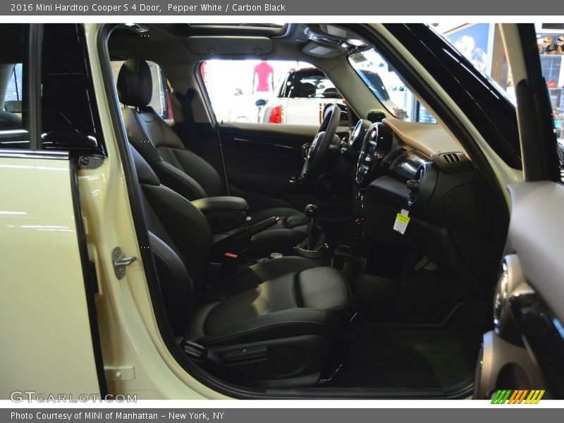 Pepper White / Carbon Black 2016 Mini Hardtop Cooper S 4 Door
