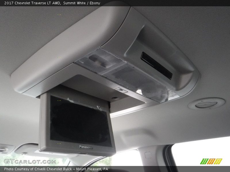 Summit White / Ebony 2017 Chevrolet Traverse LT AWD