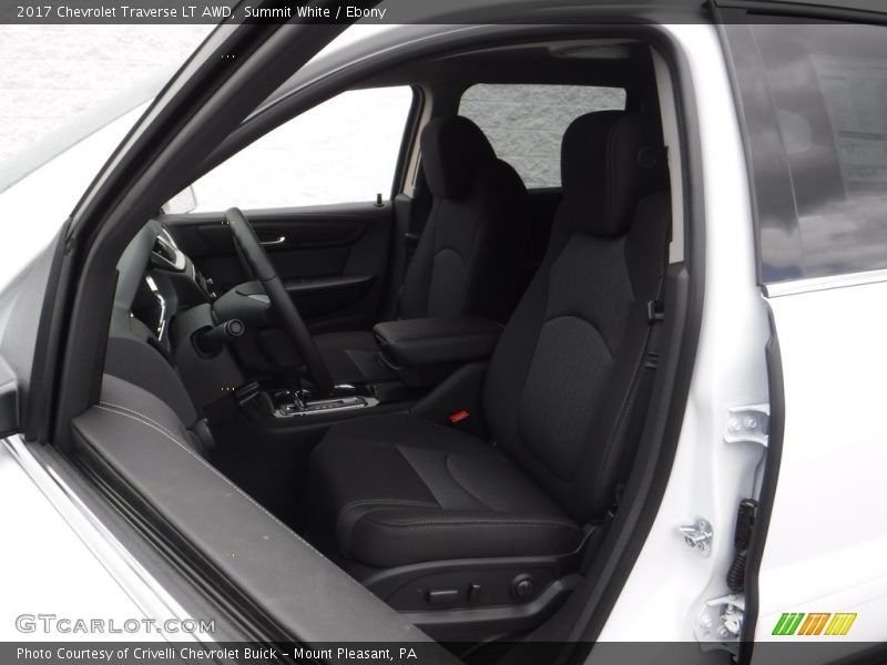 Summit White / Ebony 2017 Chevrolet Traverse LT AWD