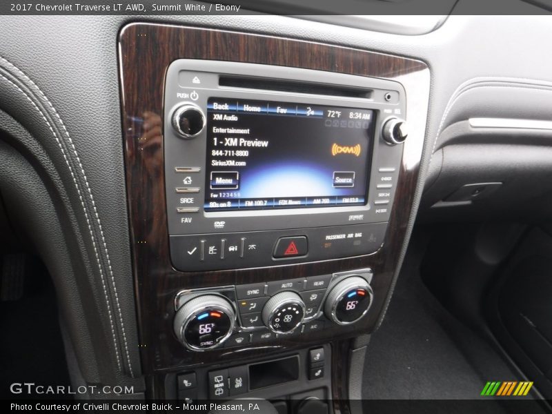 Summit White / Ebony 2017 Chevrolet Traverse LT AWD