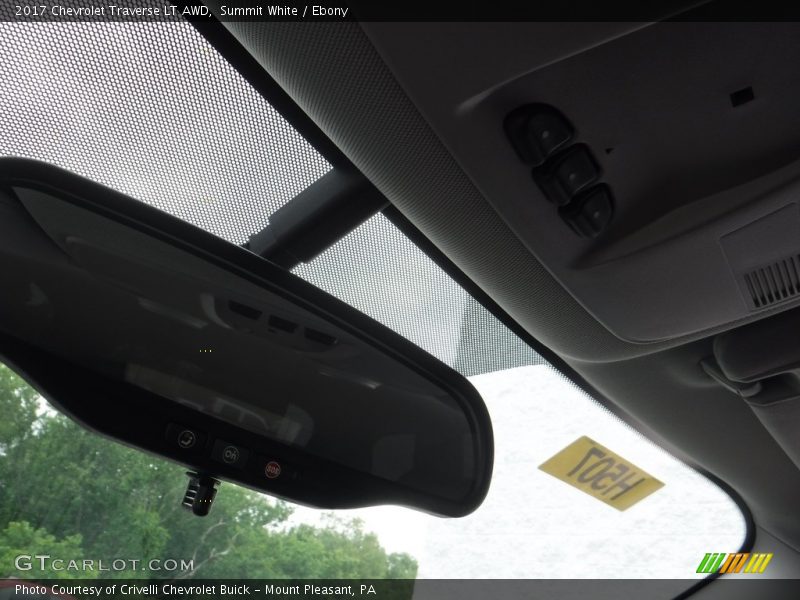Summit White / Ebony 2017 Chevrolet Traverse LT AWD