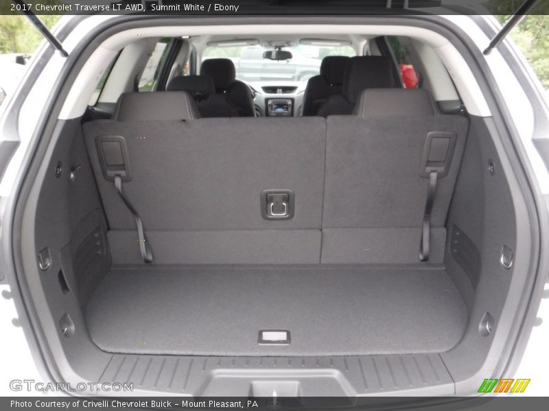 Summit White / Ebony 2017 Chevrolet Traverse LT AWD