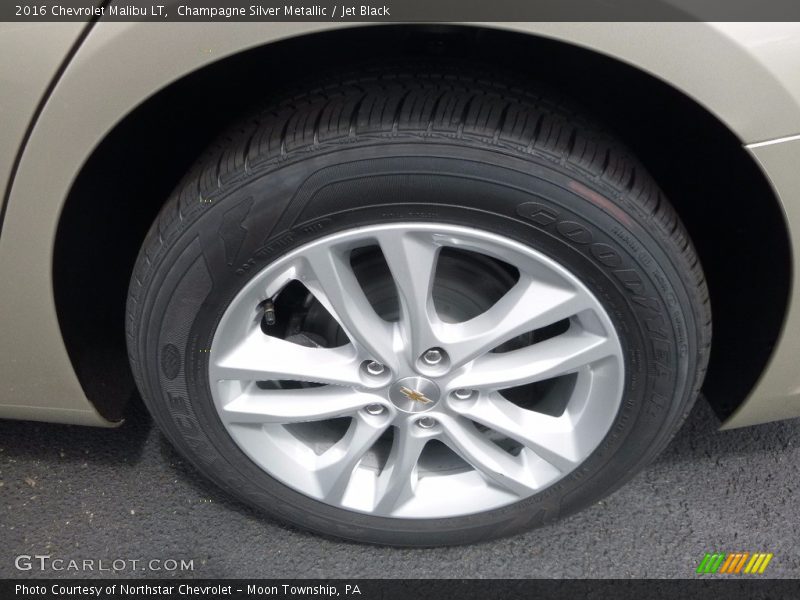 Champagne Silver Metallic / Jet Black 2016 Chevrolet Malibu LT