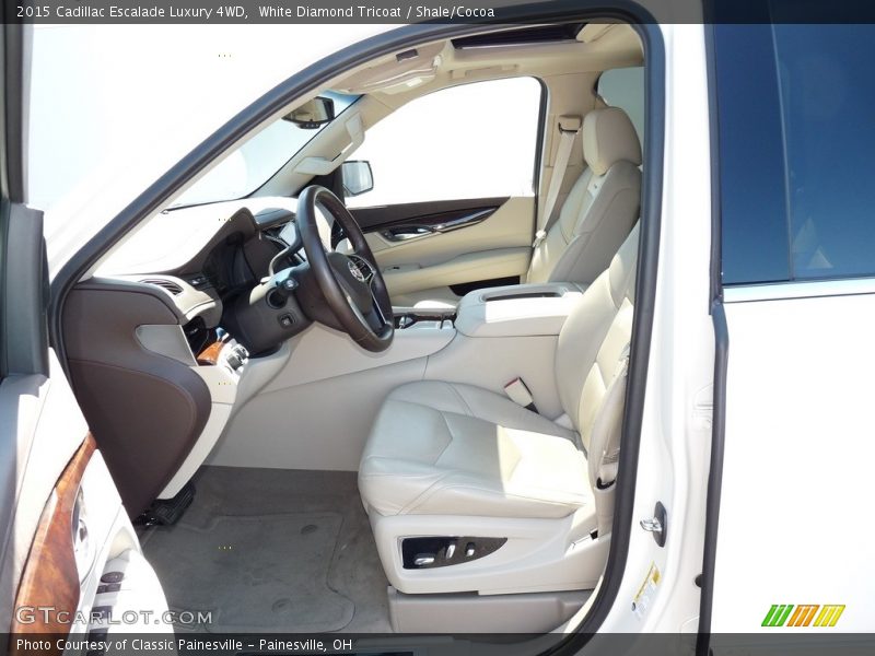 White Diamond Tricoat / Shale/Cocoa 2015 Cadillac Escalade Luxury 4WD