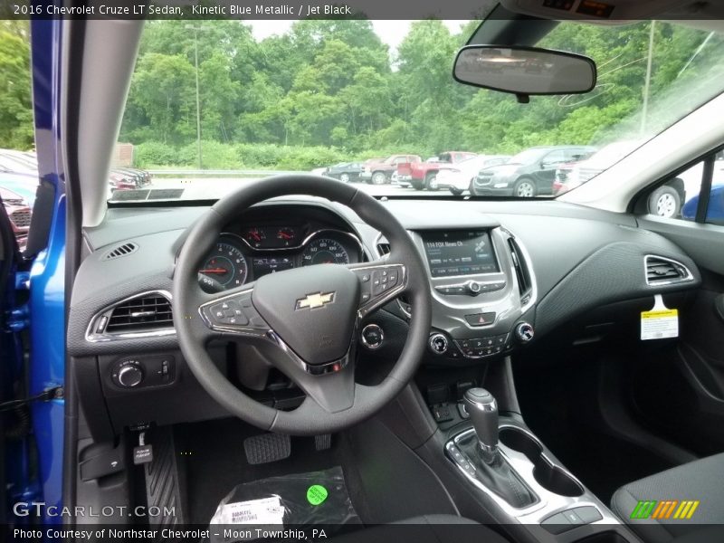 Kinetic Blue Metallic / Jet Black 2016 Chevrolet Cruze LT Sedan