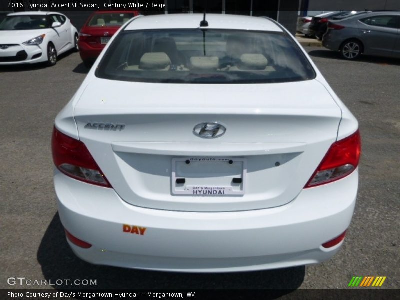 Century White / Beige 2016 Hyundai Accent SE Sedan
