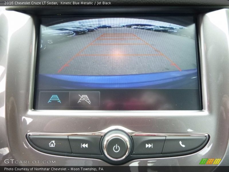 Kinetic Blue Metallic / Jet Black 2016 Chevrolet Cruze LT Sedan
