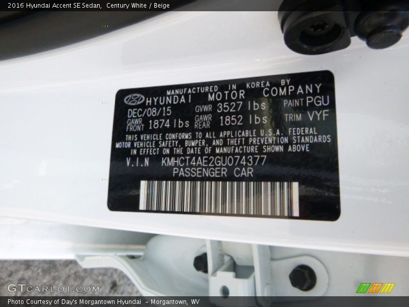 Century White / Beige 2016 Hyundai Accent SE Sedan
