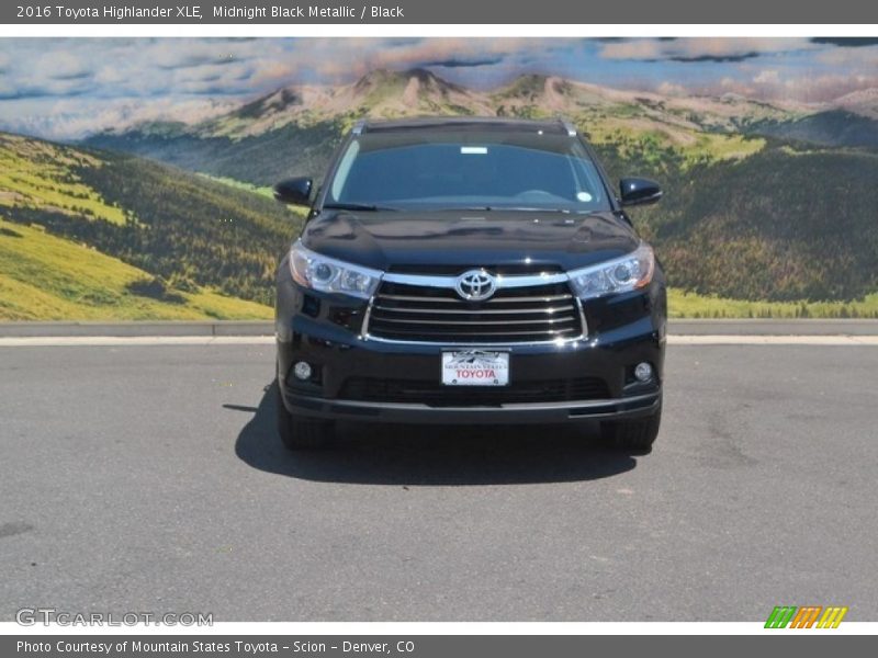 Midnight Black Metallic / Black 2016 Toyota Highlander XLE
