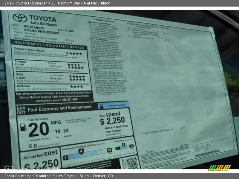 Midnight Black Metallic / Black 2016 Toyota Highlander XLE