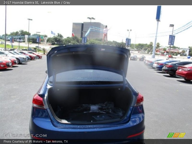 Lakeside Blue / Gray 2017 Hyundai Elantra SE
