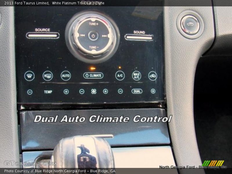 White Platinum Tri-Coat / Dune 2013 Ford Taurus Limited