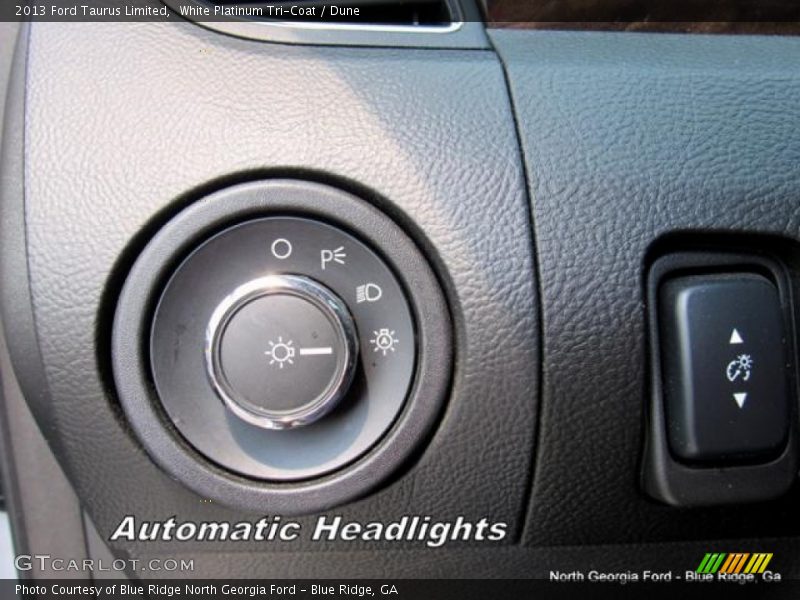 White Platinum Tri-Coat / Dune 2013 Ford Taurus Limited