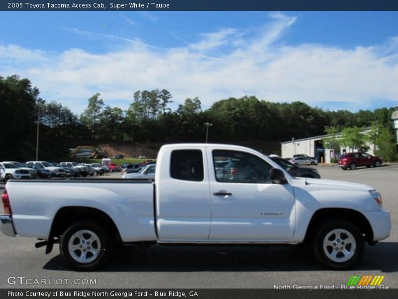 Super White / Taupe 2005 Toyota Tacoma Access Cab
