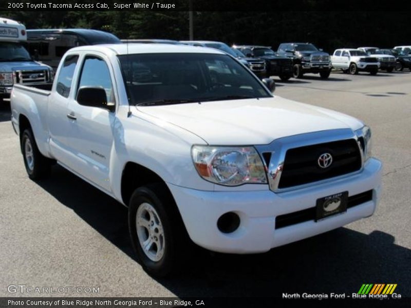 Super White / Taupe 2005 Toyota Tacoma Access Cab