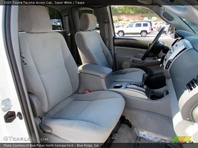 Super White / Taupe 2005 Toyota Tacoma Access Cab