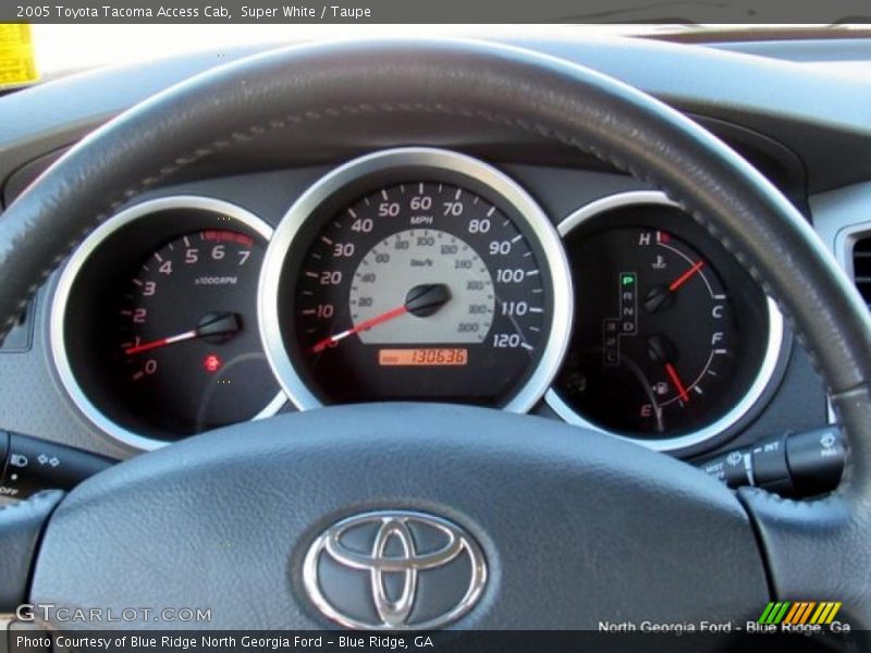 Super White / Taupe 2005 Toyota Tacoma Access Cab