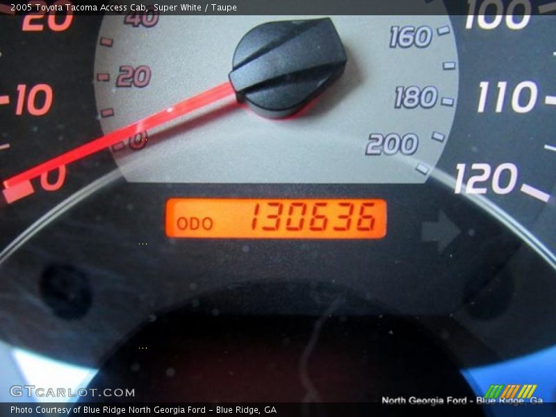 Super White / Taupe 2005 Toyota Tacoma Access Cab