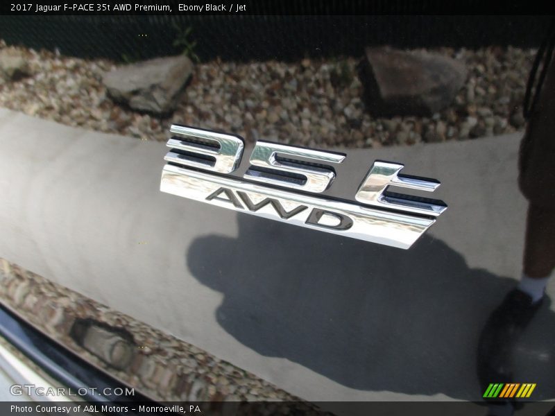 Ebony Black / Jet 2017 Jaguar F-PACE 35t AWD Premium
