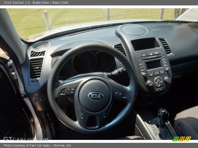 Bright Silver / Black Cloth 2013 Kia Soul 1.6