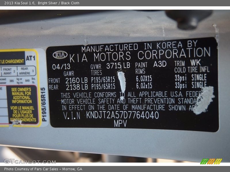 Bright Silver / Black Cloth 2013 Kia Soul 1.6