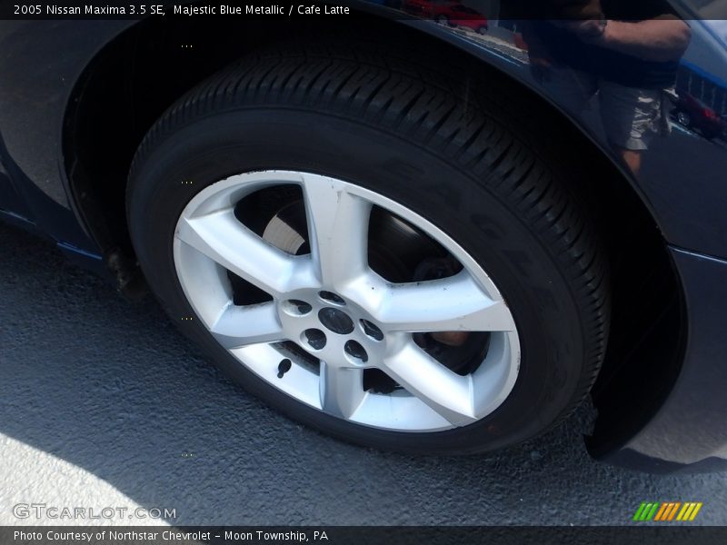 Majestic Blue Metallic / Cafe Latte 2005 Nissan Maxima 3.5 SE