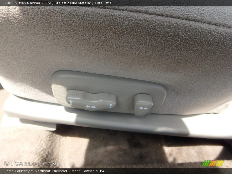Majestic Blue Metallic / Cafe Latte 2005 Nissan Maxima 3.5 SE