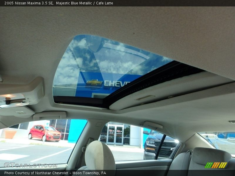 Majestic Blue Metallic / Cafe Latte 2005 Nissan Maxima 3.5 SE