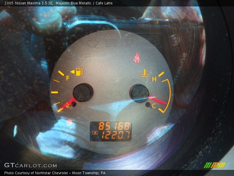 Majestic Blue Metallic / Cafe Latte 2005 Nissan Maxima 3.5 SE