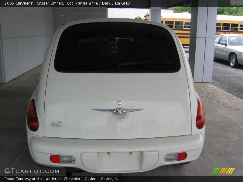 Cool Vanilla White / Dark Slate Gray 2005 Chrysler PT Cruiser Limited