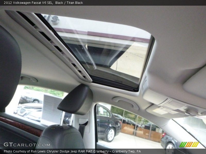Black / Titan Black 2012 Volkswagen Passat V6 SEL