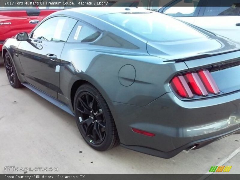  2017 Mustang GT Premium Coupe Magnetic