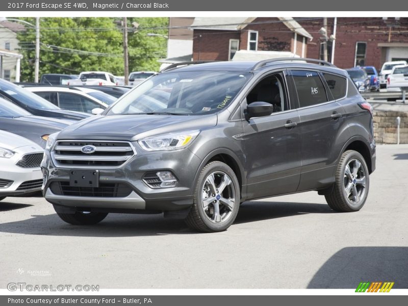 Magnetic / Charcoal Black 2017 Ford Escape SE 4WD