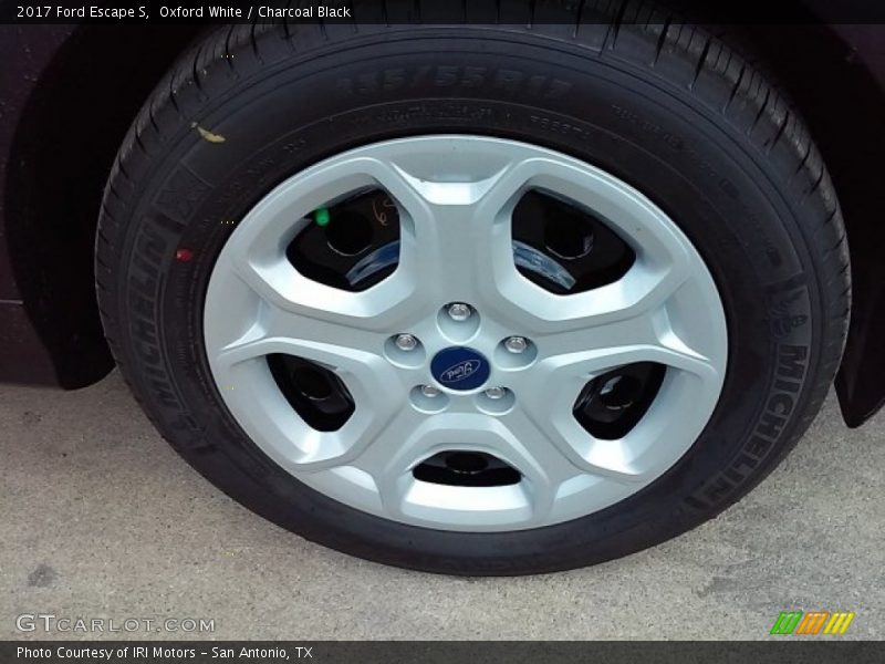 Oxford White / Charcoal Black 2017 Ford Escape S