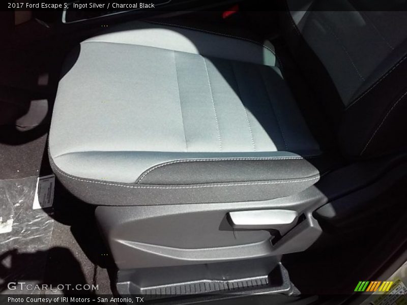 Ingot Silver / Charcoal Black 2017 Ford Escape S