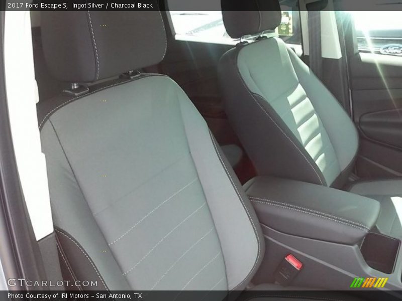 Ingot Silver / Charcoal Black 2017 Ford Escape S