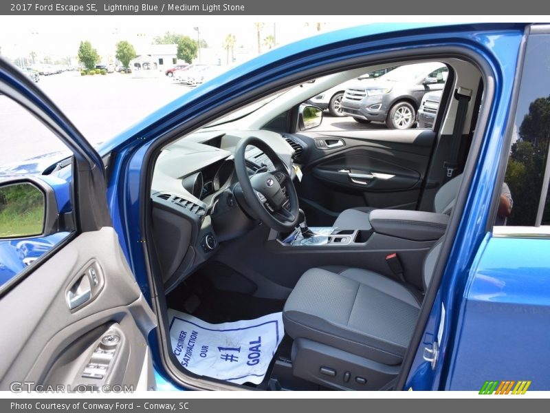 Lightning Blue / Medium Light Stone 2017 Ford Escape SE
