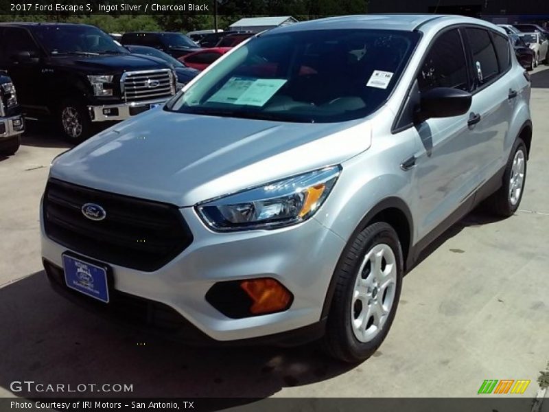 Ingot Silver / Charcoal Black 2017 Ford Escape S