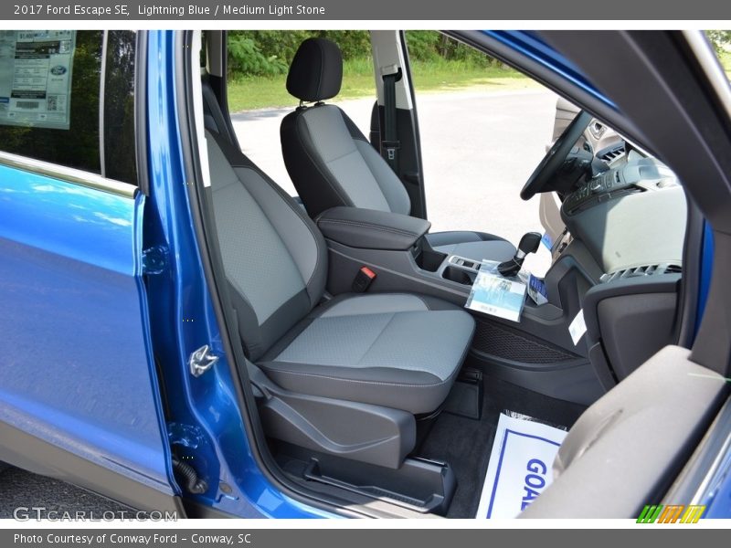 Lightning Blue / Medium Light Stone 2017 Ford Escape SE