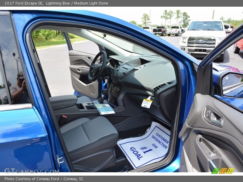Lightning Blue / Medium Light Stone 2017 Ford Escape SE