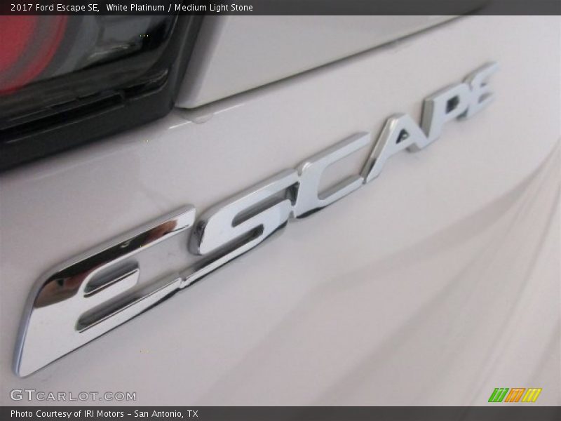 White Platinum / Medium Light Stone 2017 Ford Escape SE