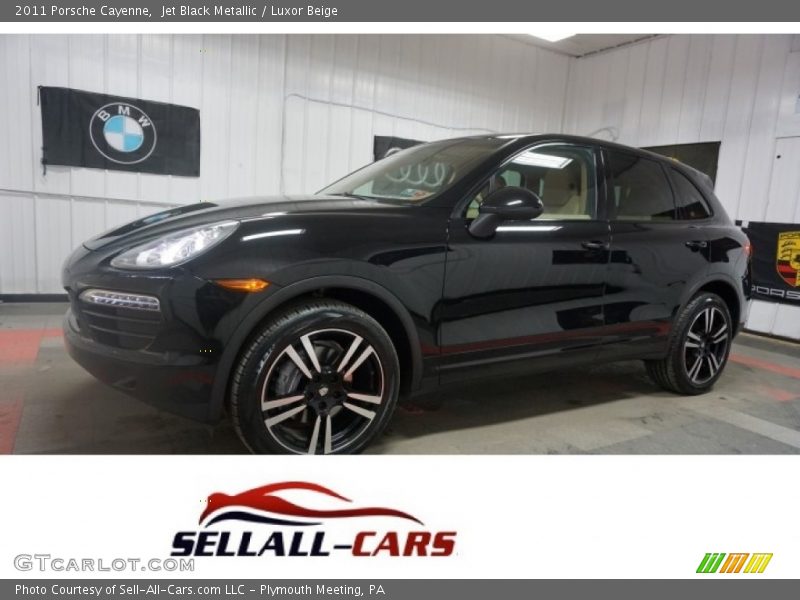 Jet Black Metallic / Luxor Beige 2011 Porsche Cayenne