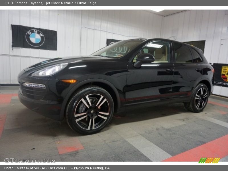 Jet Black Metallic / Luxor Beige 2011 Porsche Cayenne