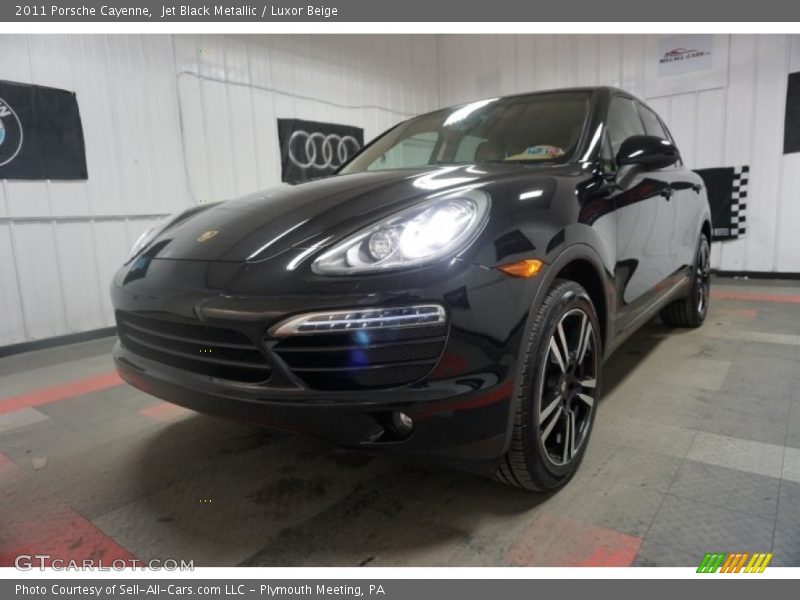 Jet Black Metallic / Luxor Beige 2011 Porsche Cayenne