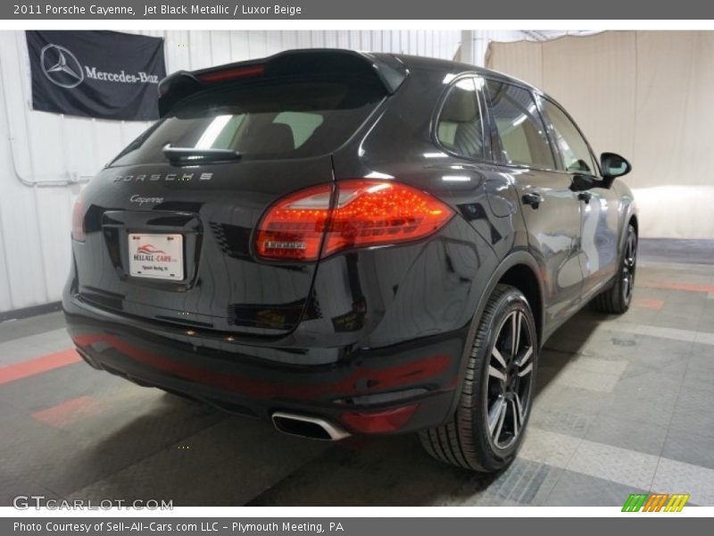 Jet Black Metallic / Luxor Beige 2011 Porsche Cayenne