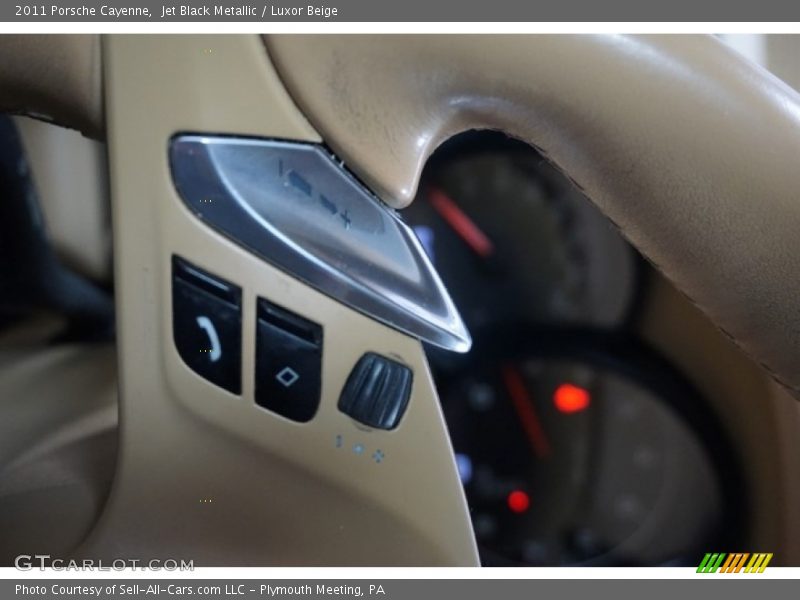 Jet Black Metallic / Luxor Beige 2011 Porsche Cayenne