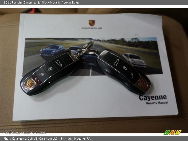 Jet Black Metallic / Luxor Beige 2011 Porsche Cayenne