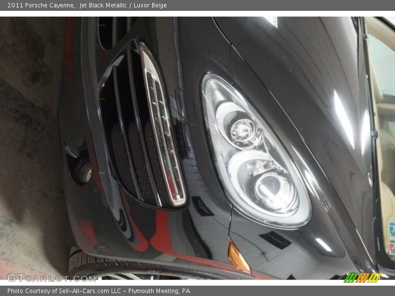 Jet Black Metallic / Luxor Beige 2011 Porsche Cayenne