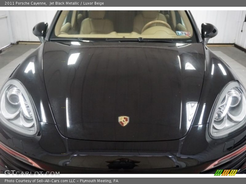 Jet Black Metallic / Luxor Beige 2011 Porsche Cayenne